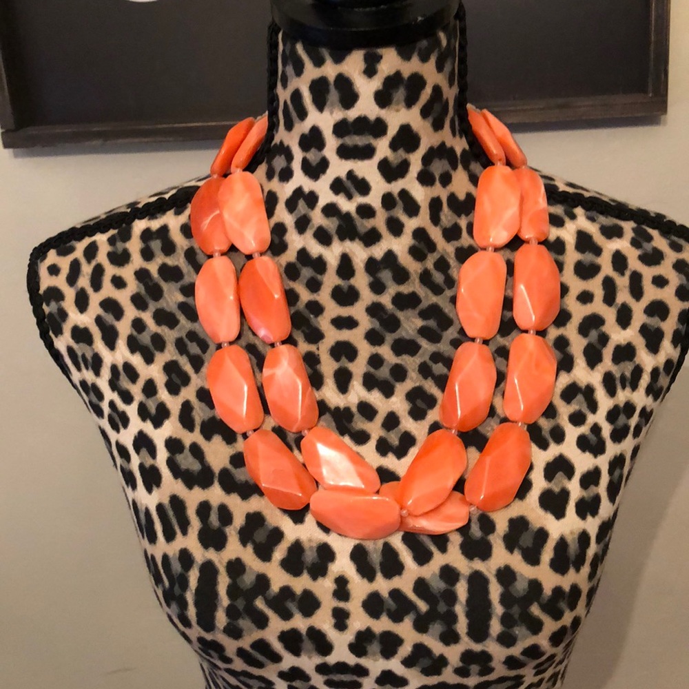 Gorgeous coral color bead necklace